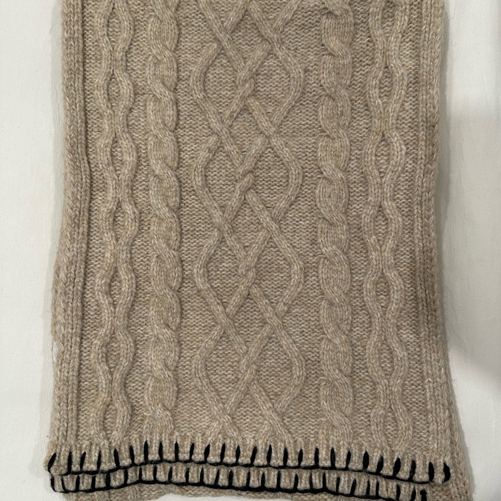 Cable Knit Scarf with Black Trim